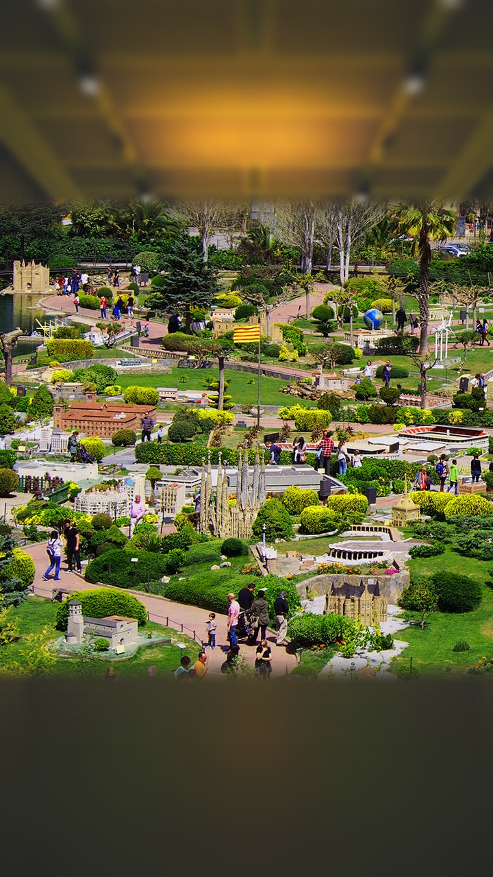 Catalunya en miniatura: виставка макетів пам'яток у Parc Catalunya en Miniatura, Барселона