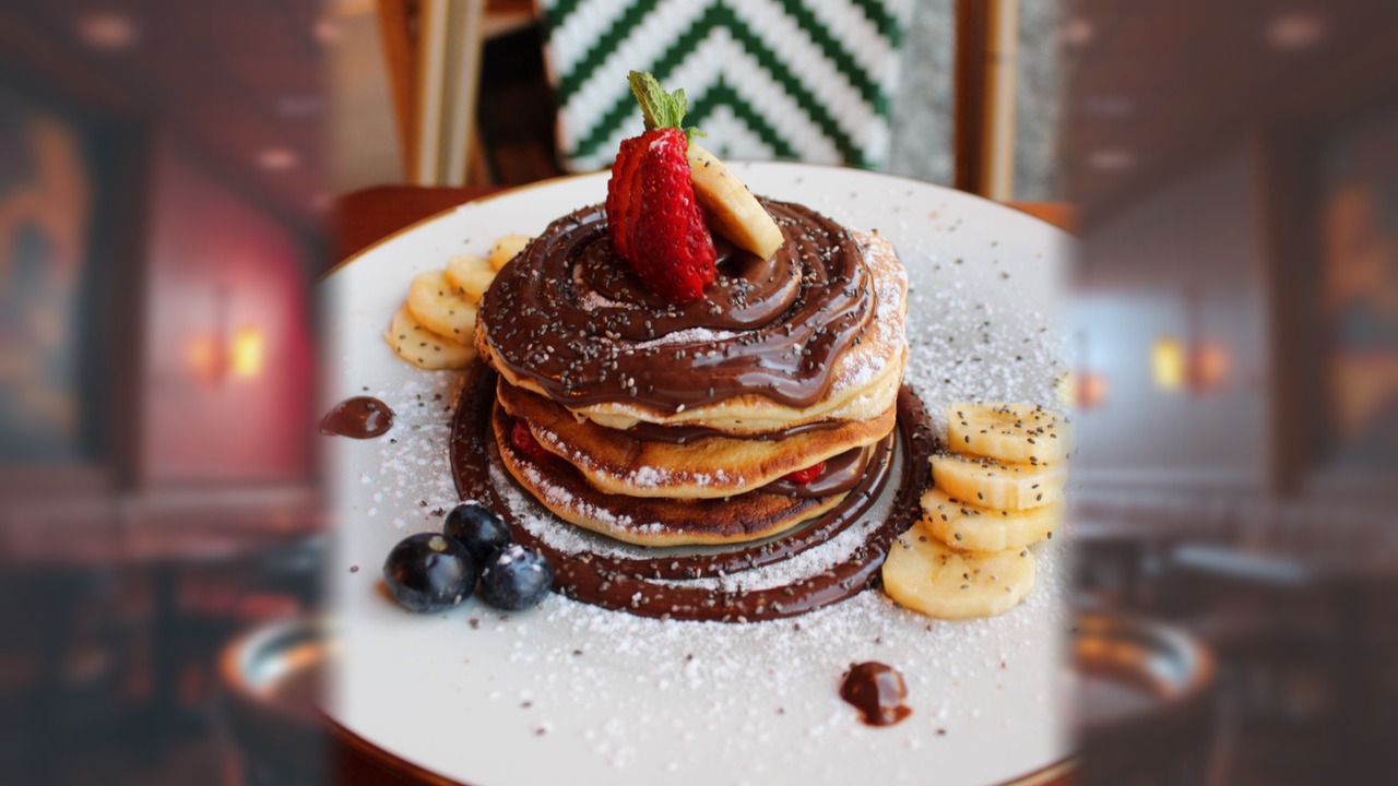 Frühstück bei Mafrens: pancakes und smoothies – Mafrens Madrid